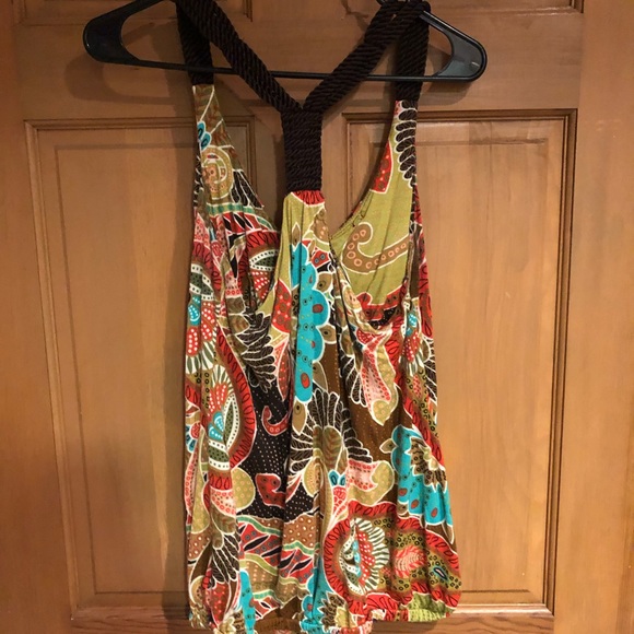 Large Forever 21 tank - Picture 2 of 2